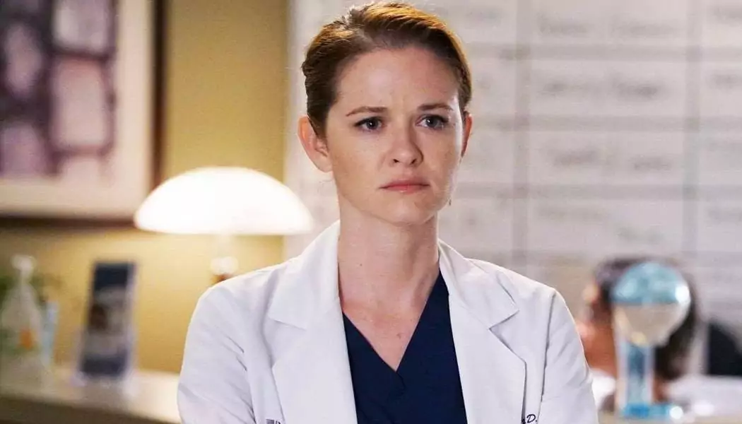 Sarah Drew, a April de Grey's Anatomy, disse que está no limbo