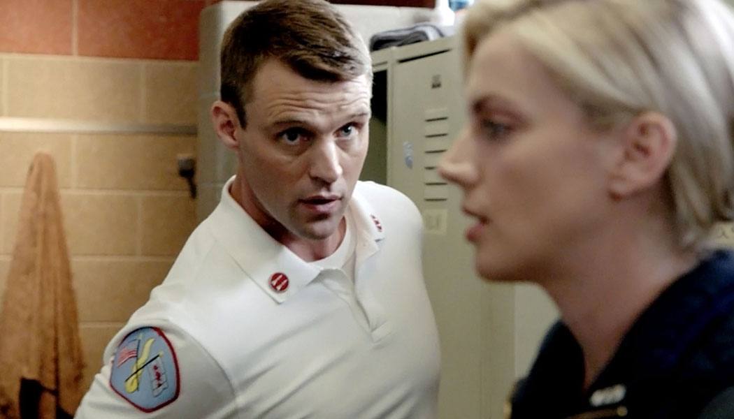 Brett e Casey em Chicago Fire