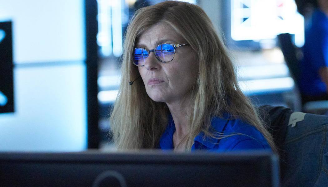 911 poderá ter retorno de Connie Britton