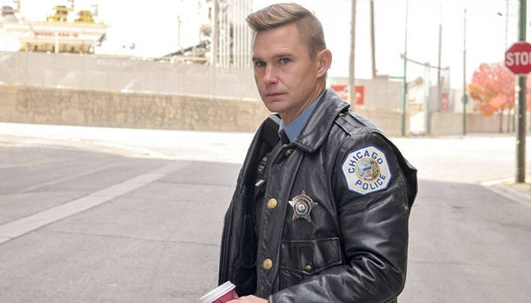 Roman crossover Chicago PD