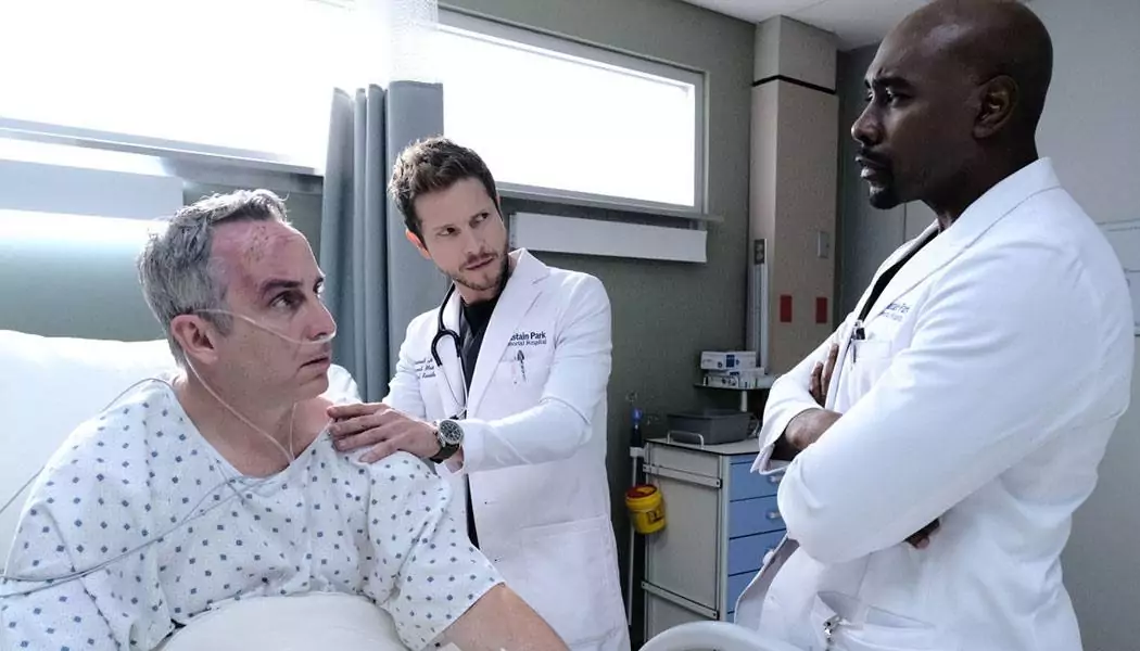 Critica the resident 3x14