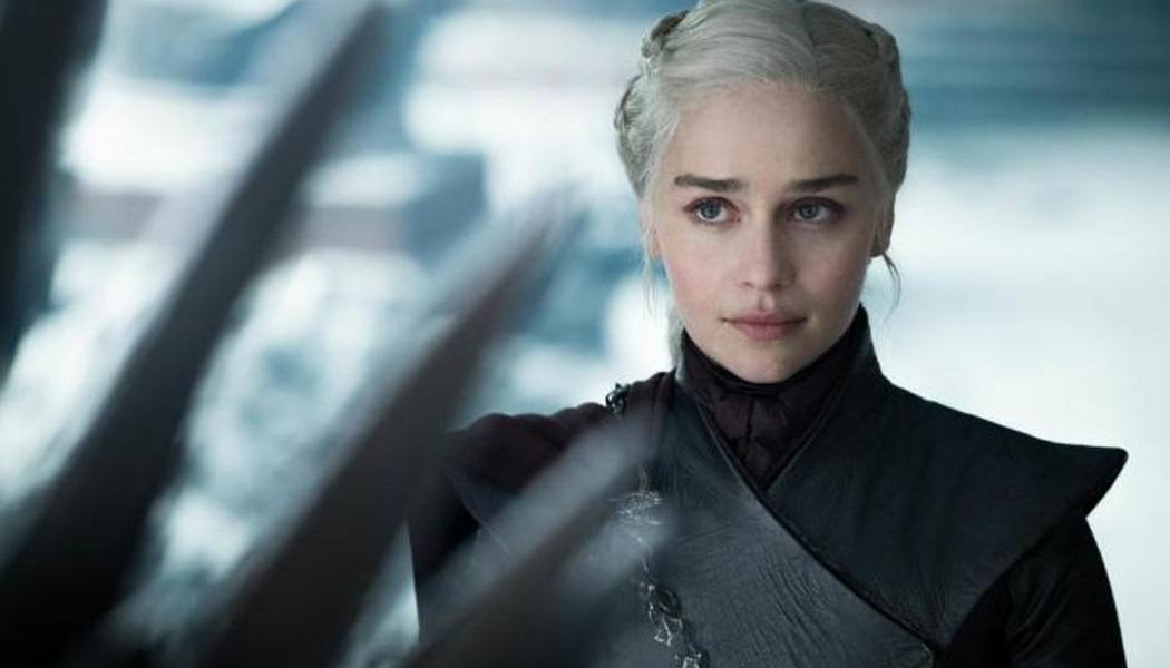 Emilia Clarke diz que Marvel é melhor que Game of Thrones