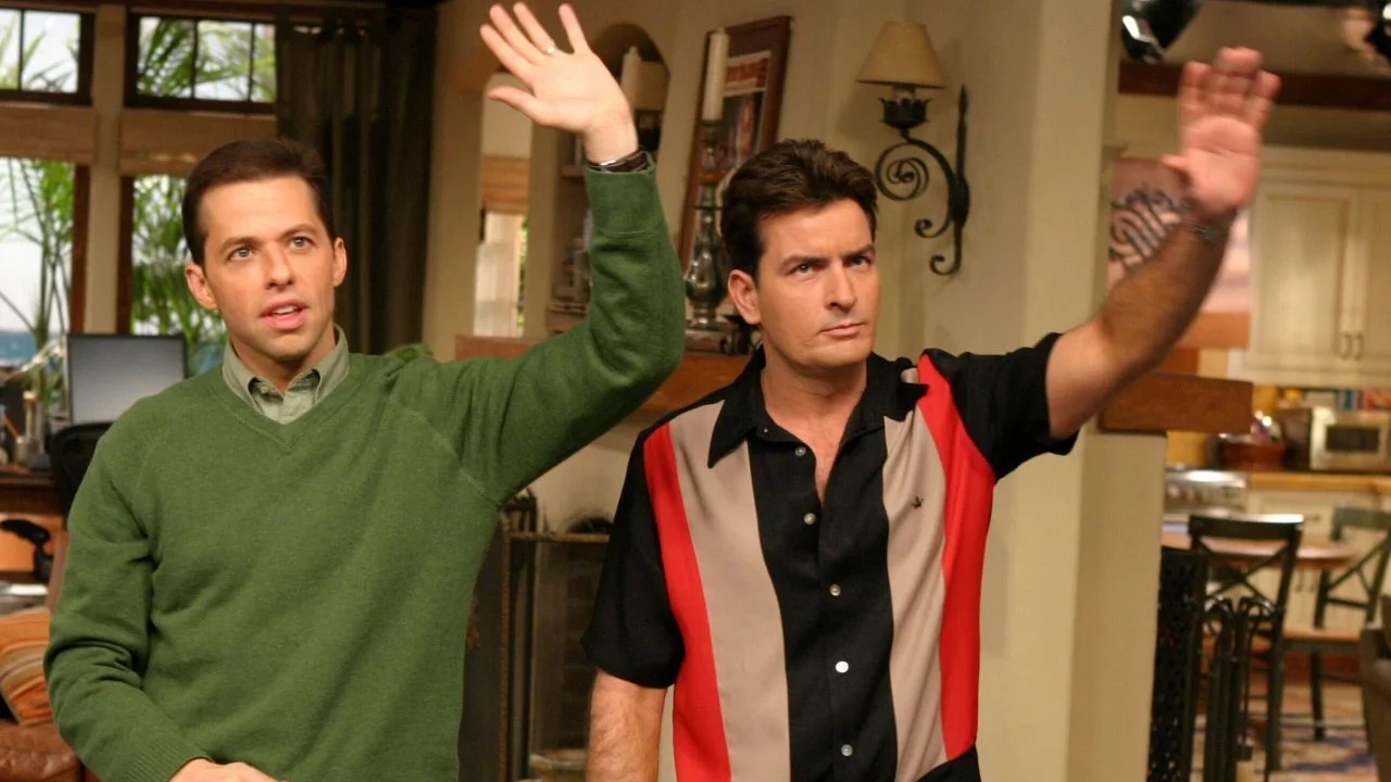 Charlie Sheen e criador de Two and a Half Men farão nova série